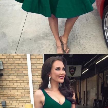 Short Green Satin V Neck Homecoming Dresses 2017 main image 0