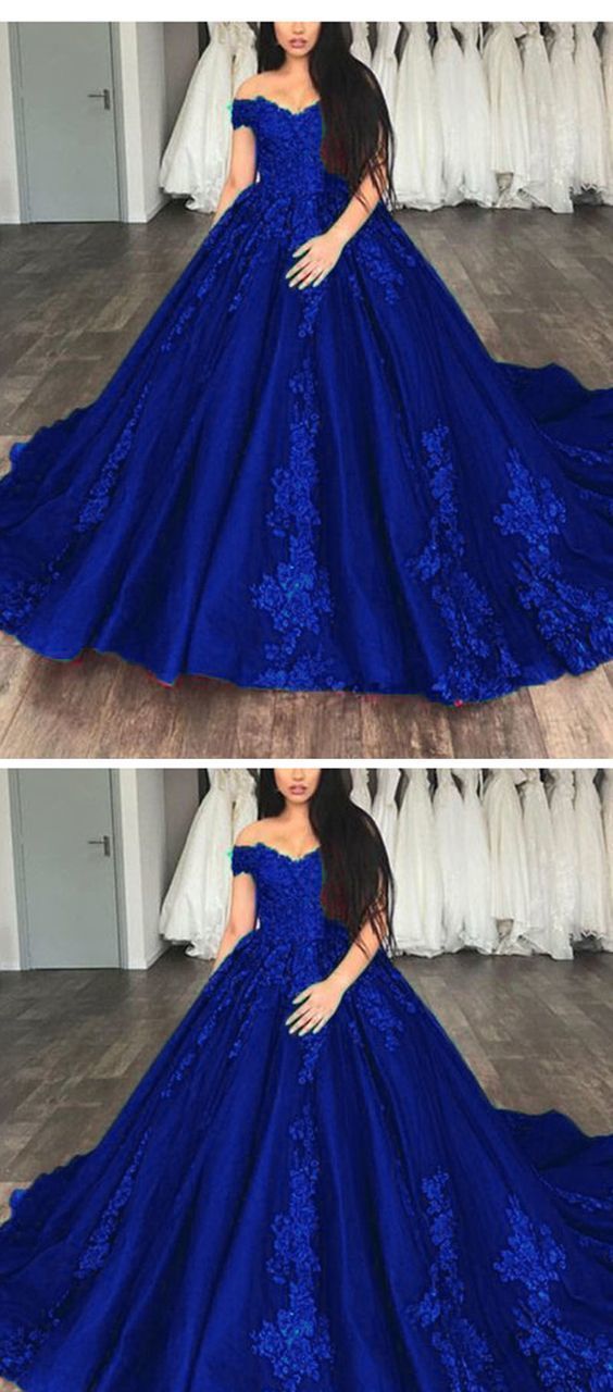 7 Neckline Ideas of Reception Gowns to Accentuate Your Bridal Look